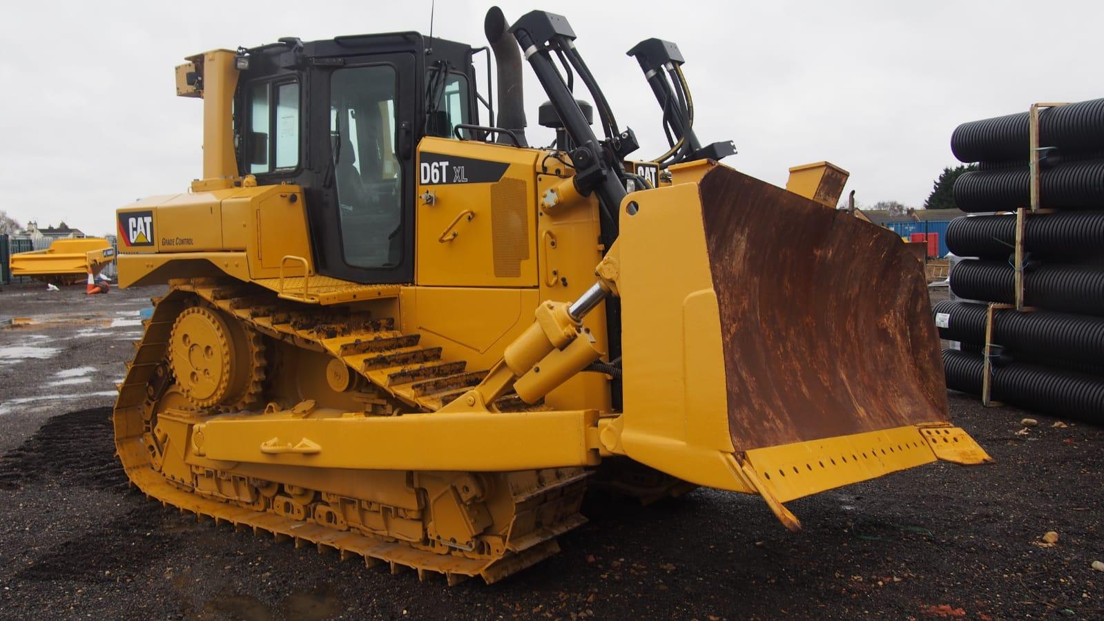 Bulldozers Caterpillar Caterpillar D6T XL